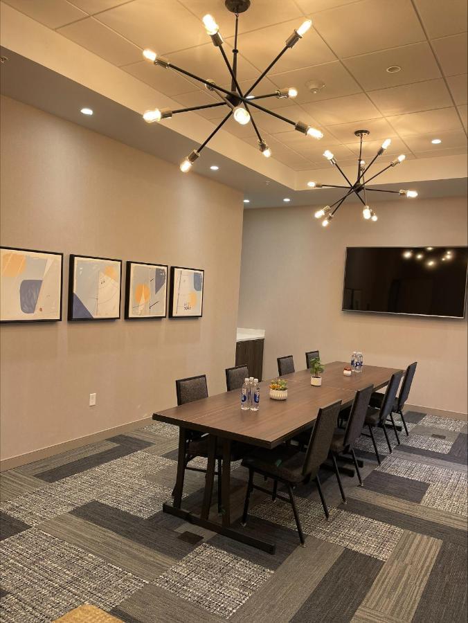 Cambria Hotel Minneapolis Downtown Bagian luar foto