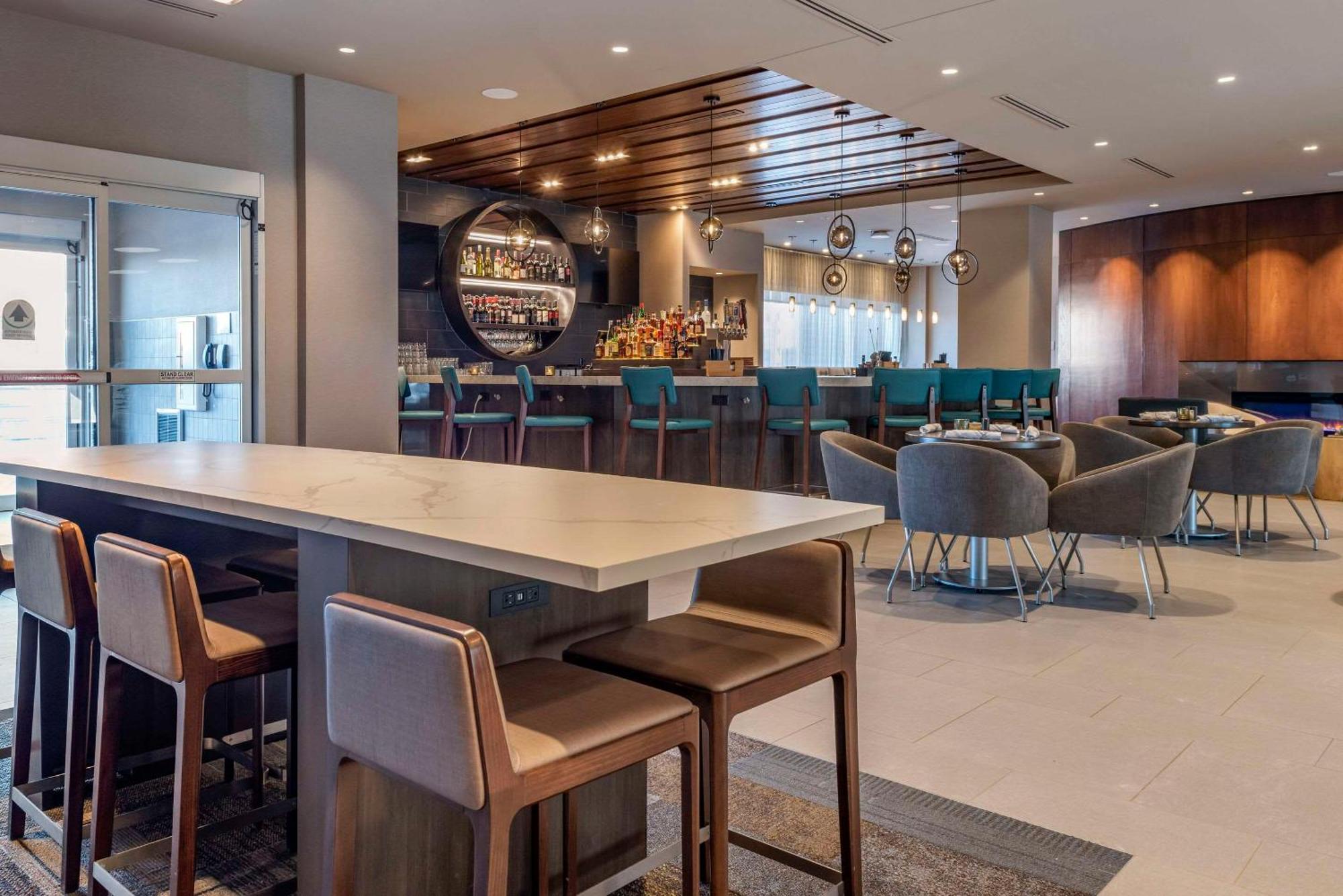 Cambria Hotel Minneapolis Downtown Bagian luar foto